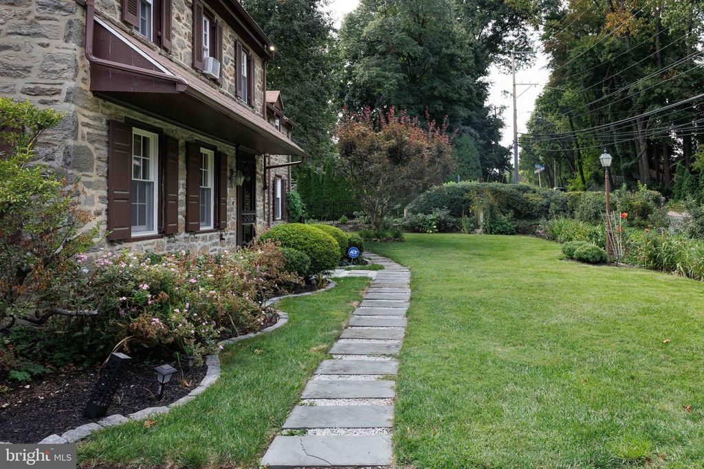 8381 GLEN RD, Elkins Park, PA 19027 — photo 3