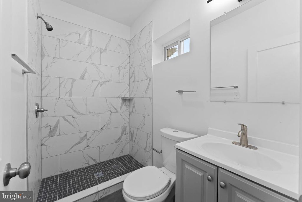 2600 S 7TH ST, Philadelphia, PA 19148