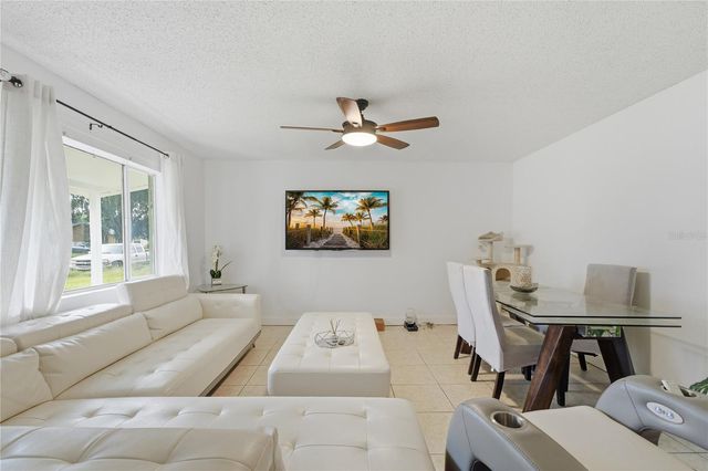 524 PIGEON CIR, Orlando, FL 32825