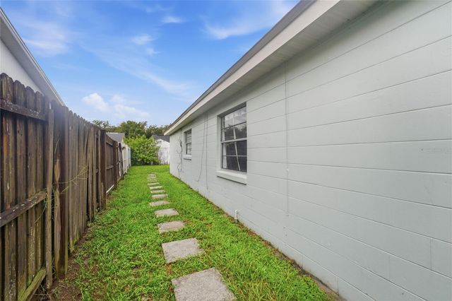 524 PIGEON CIR, Orlando, FL 32825