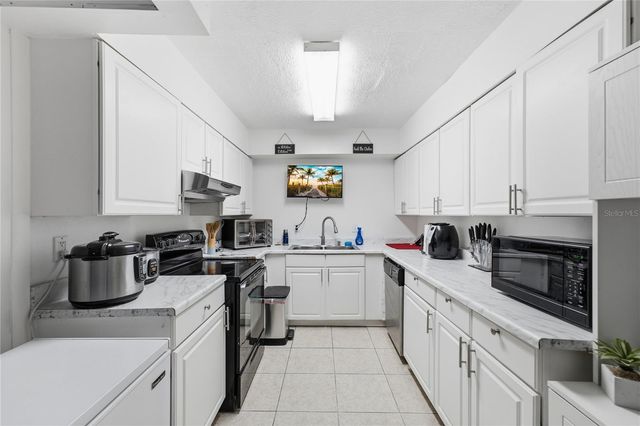 524 PIGEON CIR, Orlando, FL 32825