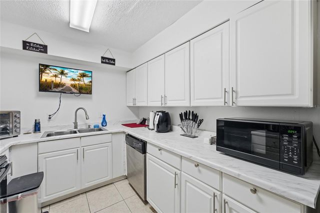 524 PIGEON CIR, Orlando, FL 32825