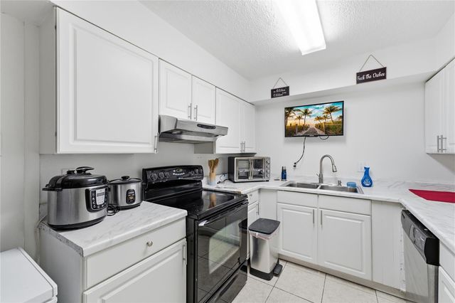524 PIGEON CIR, Orlando, FL 32825