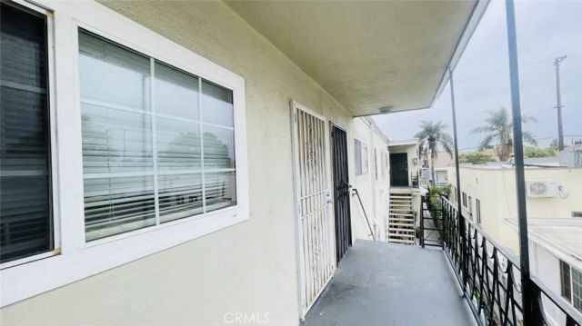 1083 Gaviota Avenue, Long Beach, CA 90813