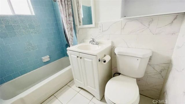 1083 Gaviota Avenue, Long Beach, CA 90813