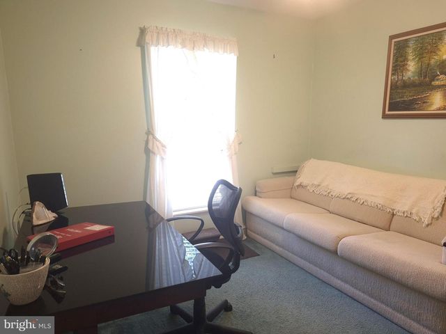 20 OAKS DR, Mays Landing, NJ 08330
