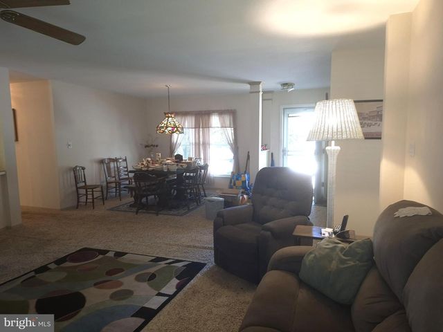 20 OAKS DR, Mays Landing, NJ 08330