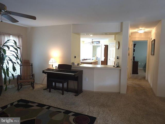 20 OAKS DR, Mays Landing, NJ 08330
