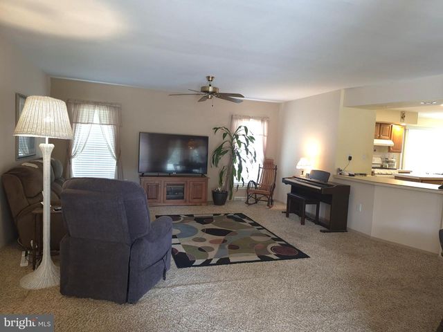 20 OAKS DR, Mays Landing, NJ 08330
