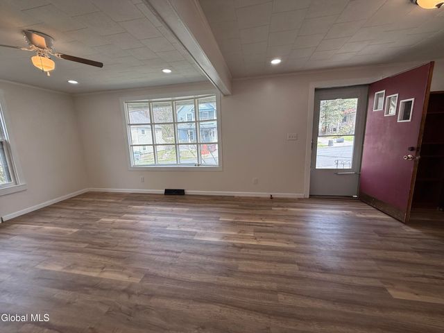 74 Park Street, Gloversville, NY 12078