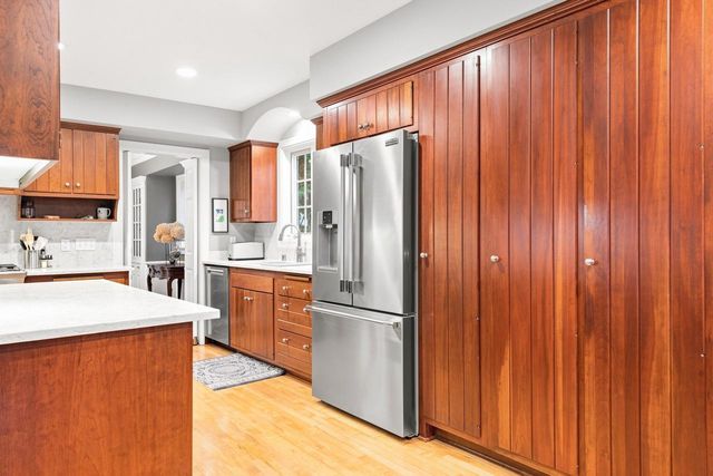 2516 N 90th STREET, Wauwatosa, WI 53226