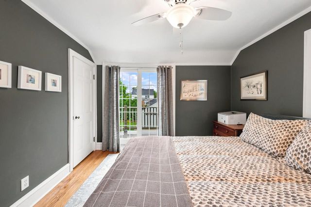 2516 N 90th STREET, Wauwatosa, WI 53226