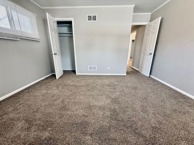 2904 Woodworth Place, Hazel Crest, IL 60429