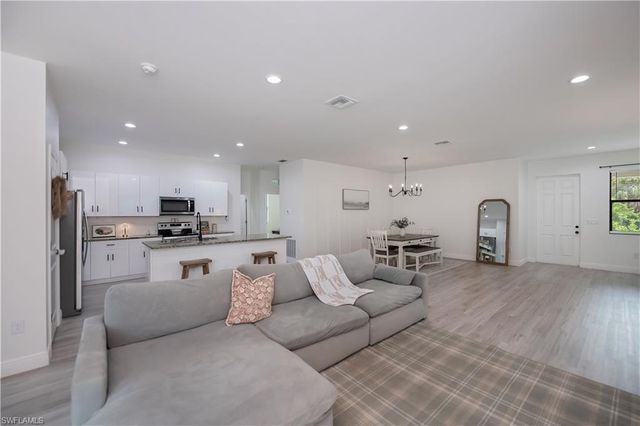 3037 harvard CIR, Labelle, FL 33935