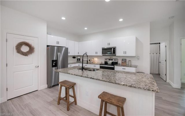 3037 harvard CIR, Labelle, FL 33935