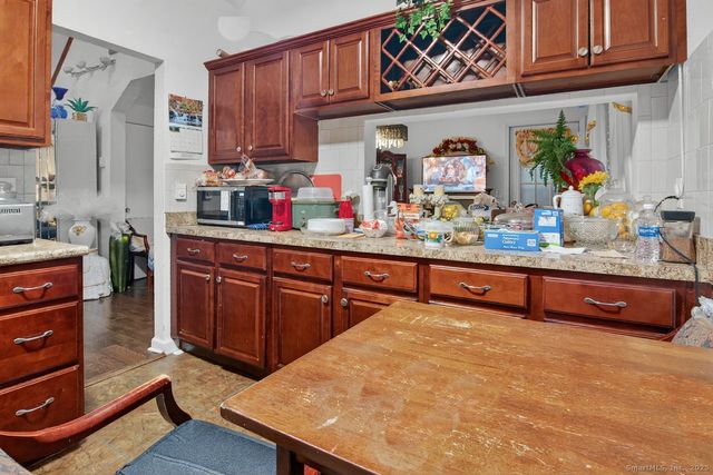 855 Oronoke Road 2, Waterbury, CT 06708