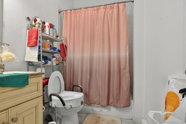 855 Oronoke Road 2, Waterbury, CT 06708