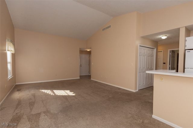 1471 Bancroft Street, Cuyahoga Falls, OH 44221