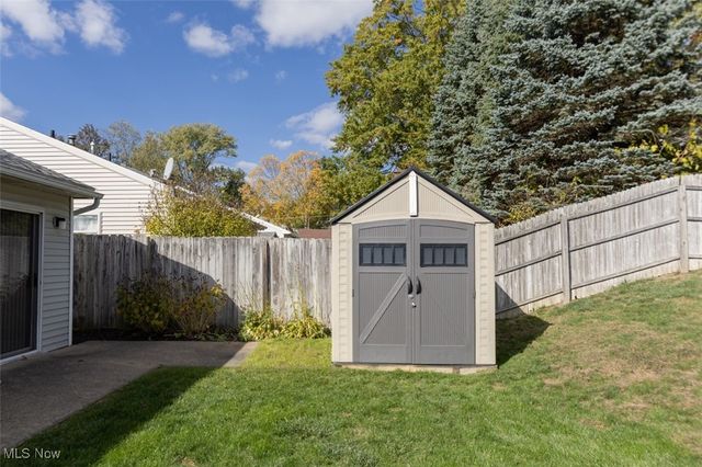 1471 Bancroft Street, Cuyahoga Falls, OH 44221