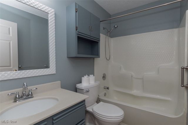 1471 Bancroft Street, Cuyahoga Falls, OH 44221