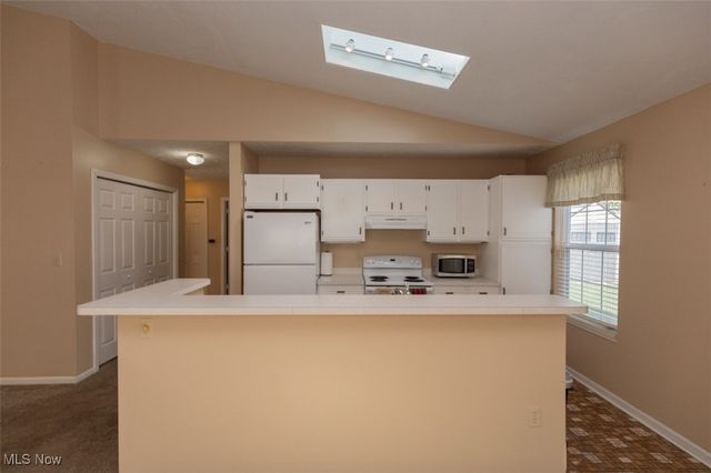 1471 Bancroft Street, Cuyahoga Falls, OH 44221