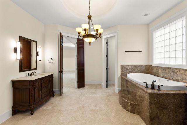 11518 Summerhill Lane, Piney Point Village, TX 77024