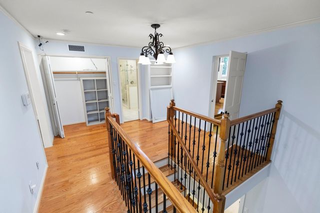 11518 Summerhill Lane, Piney Point Village, TX 77024