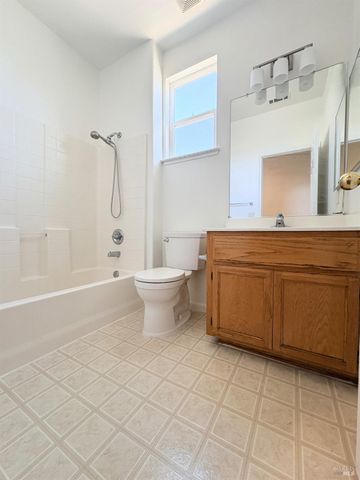 5158 Freitas Way, Fairfield, CA 94533