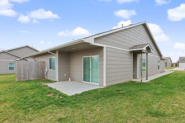 8041-8043 E 34th Ct s, Wichita, KS 67210