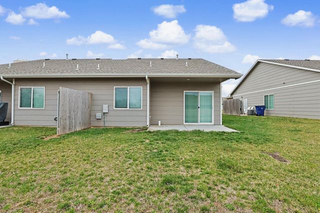 8041-8043 E 34th Ct s, Wichita, KS 67210