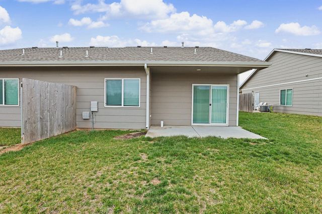 8041-8043 E 34th Ct s, Wichita, KS 67210