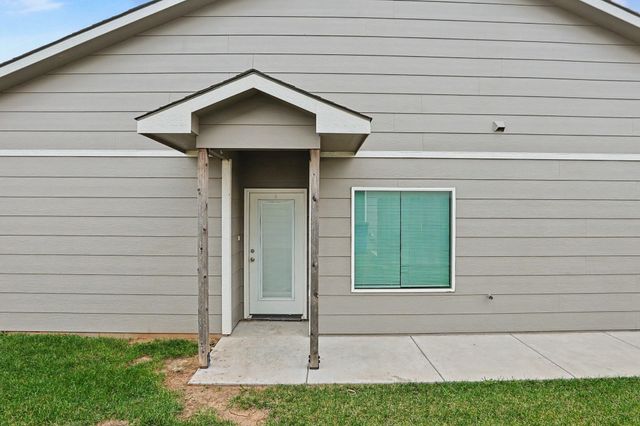 8041-8043 E 34th Ct s, Wichita, KS 67210