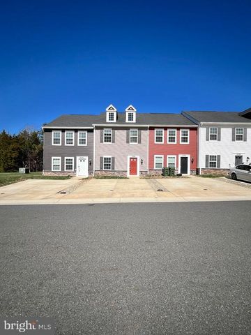 12102 BOWLING FARM CT, Fredericksburg, VA 22407