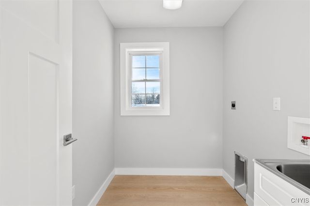 307 Nicks Way, Geddes, NY 13209