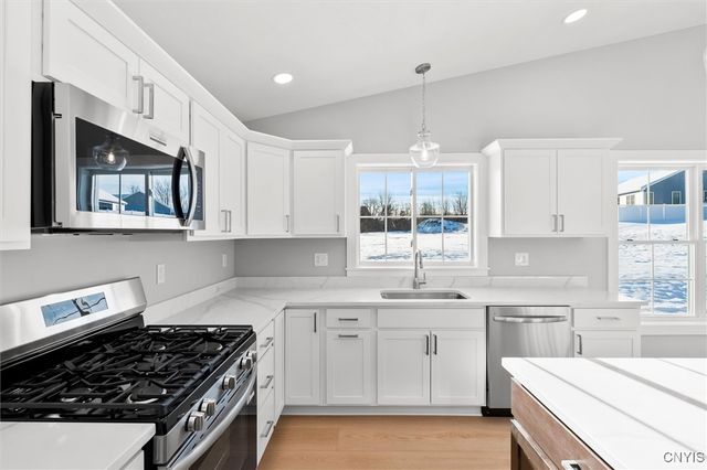 307 Nicks Way, Geddes, NY 13209