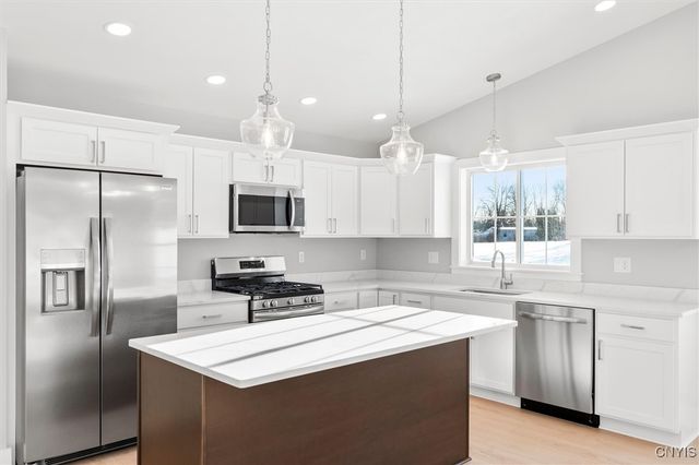 307 Nicks Way, Geddes, NY 13209