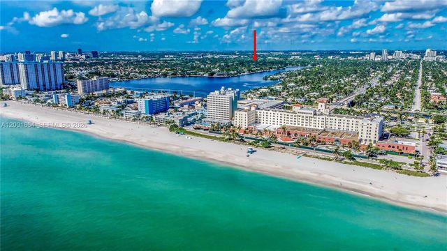 1220 Azalea Cres, Hollywood, FL 33019