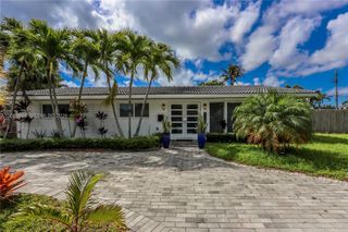 1220 Azalea Cres, Hollywood, FL 33019