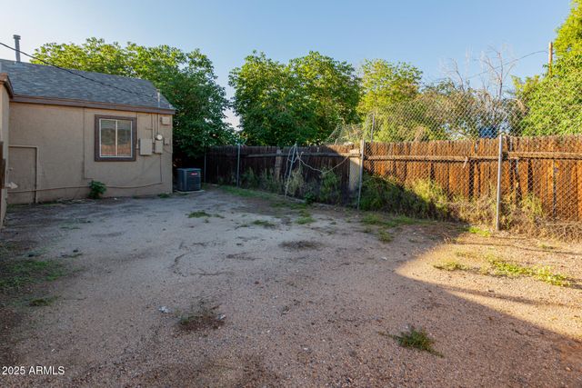 2128 W GEORGIA Avenue, Phoenix, AZ 85015