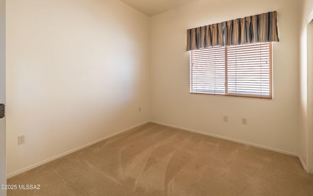 5860 S Painted Canyon Drive, Green Valley, AZ 85622