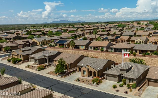 5860 S Painted Canyon Drive, Green Valley, AZ 85622