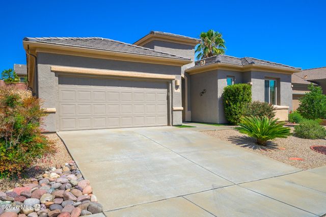 5860 S Painted Canyon Drive, Green Valley, AZ 85622
