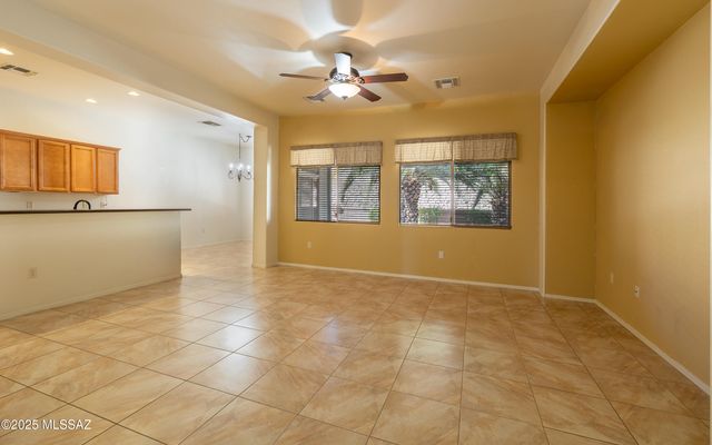 5860 S Painted Canyon Drive, Green Valley, AZ 85622