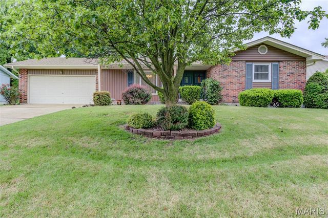 1109 Wedgewood Drive, St Charles, MO 63303