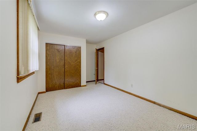 1109 Wedgewood Drive, St Charles, MO 63303