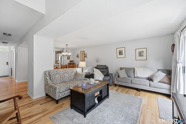 2 River Mead 2, Avon, CT 06001