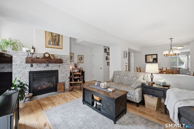 2 River Mead 2, Avon, CT 06001