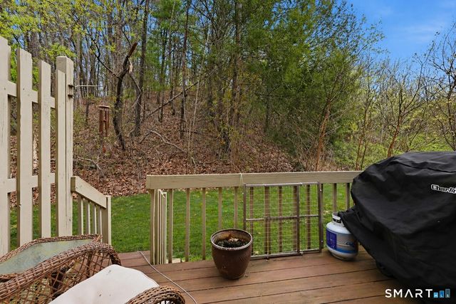 2 River Mead 2, Avon, CT 06001