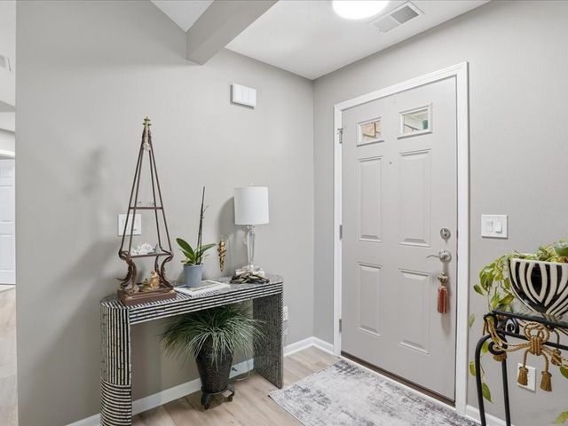 3305 SE Glenstone Drive 253, Grimes, IA 50111
