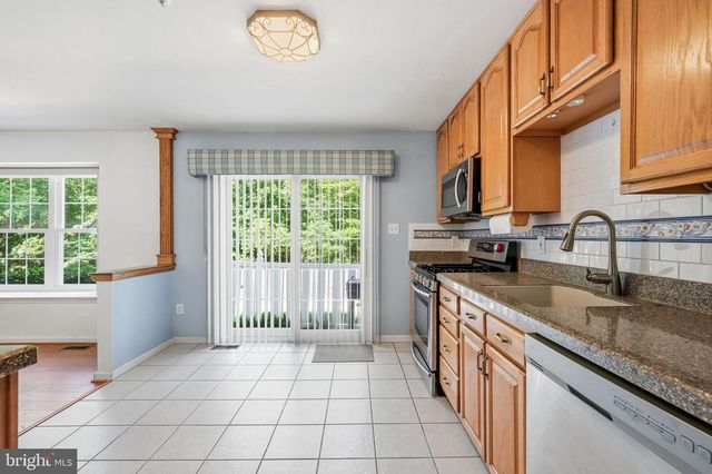 902 TANGLEWOOD DR, Sicklerville, NJ 08081